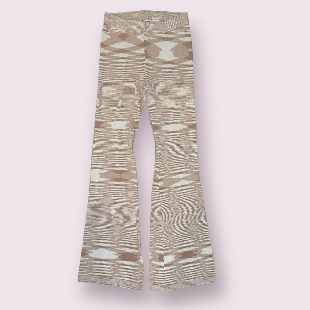 Knit stripped flare pants